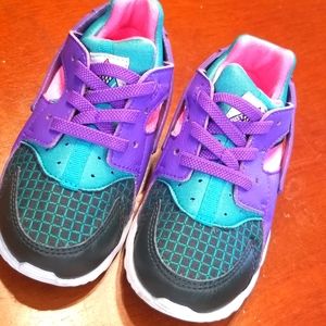 Toddler Nike Huarache sneakers, sz 8C